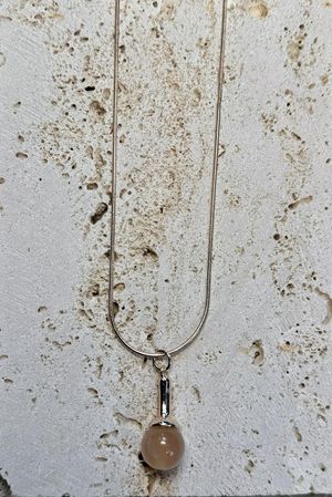 Lustre Drop Necklace Gold